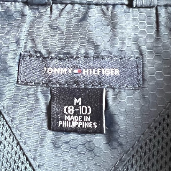 𝅺Tommy Hilfiger Boy Size 8-10 Navy Blue Lightweight Shell Spring Fall Jacket - Picture 4 of 6